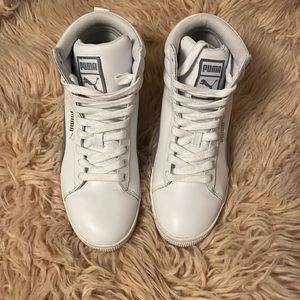 Puma classic  wedge grey and white woman’s 8 /2 worn maybe twice